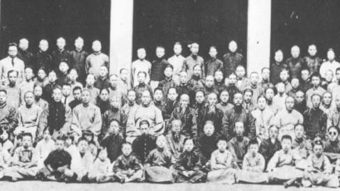 Maîtres et disciples dans la lignée Yang